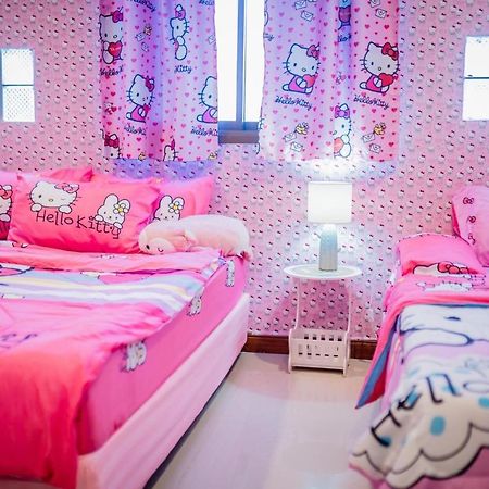 Menulis Coolly House Patong Bed and Breakfast Buitenkant foto