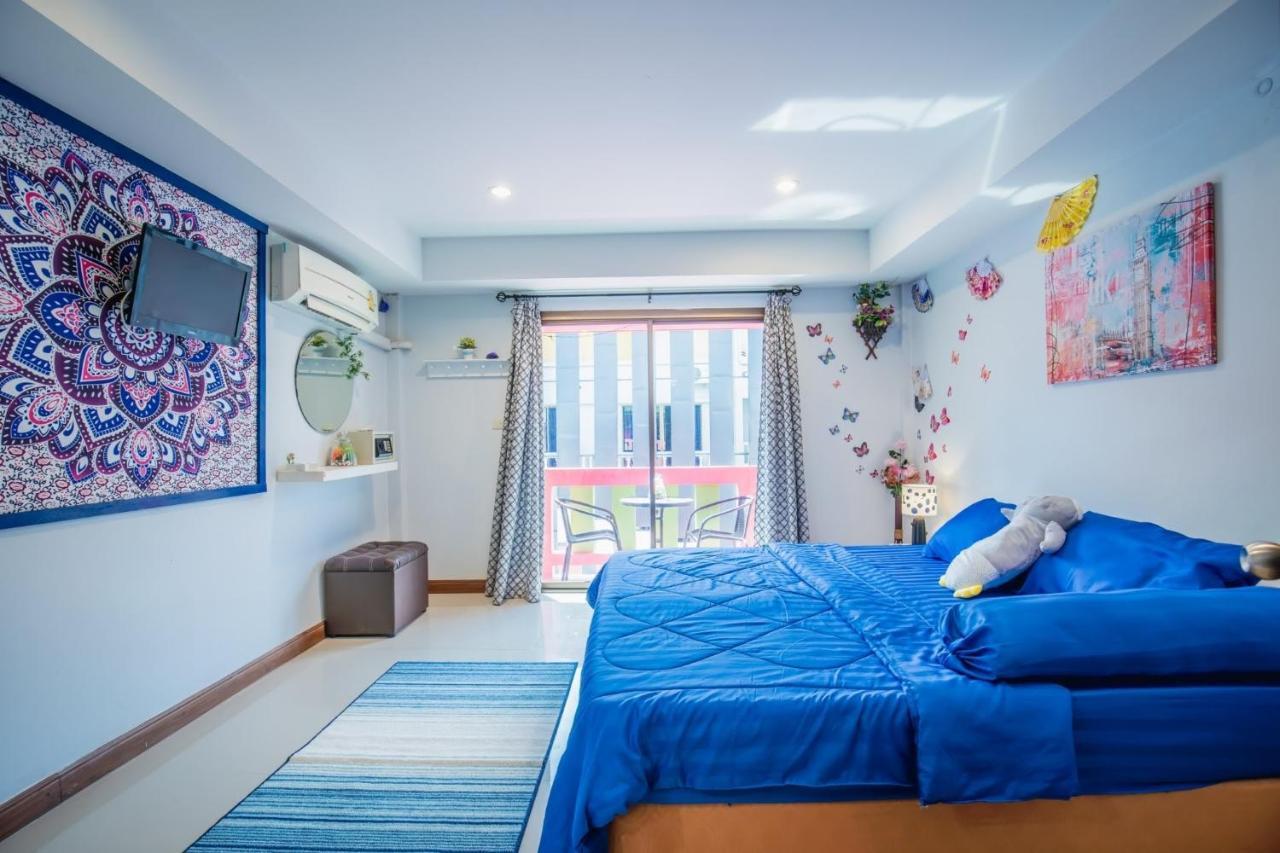 Menulis Coolly House Patong Bed and Breakfast Buitenkant foto
