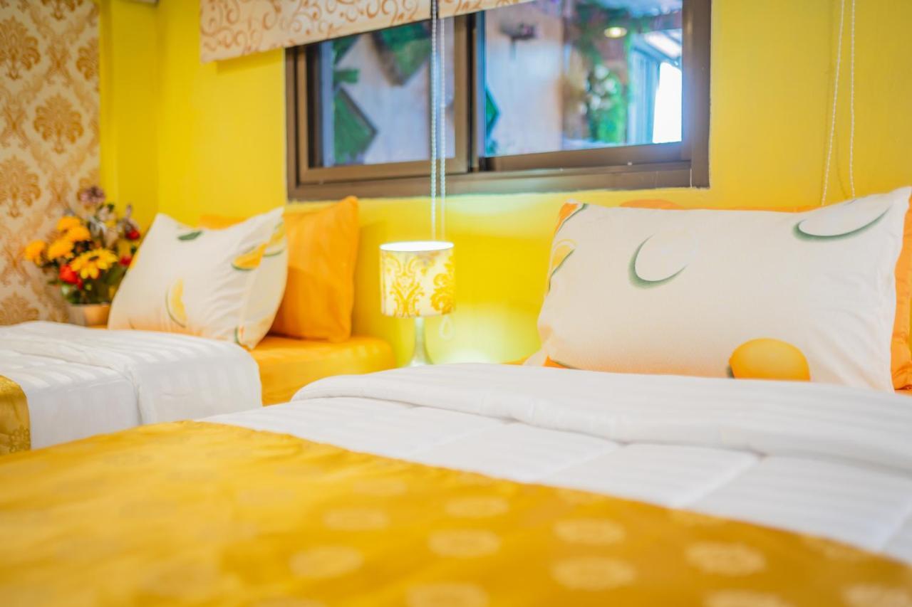 Menulis Coolly House Patong Bed and Breakfast Buitenkant foto