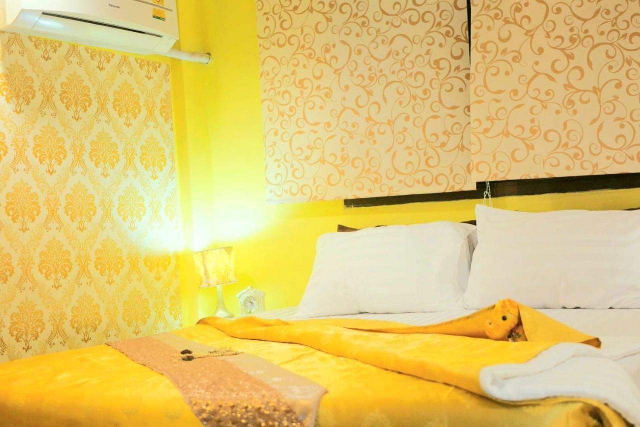 Menulis Coolly House Patong Bed and Breakfast Buitenkant foto